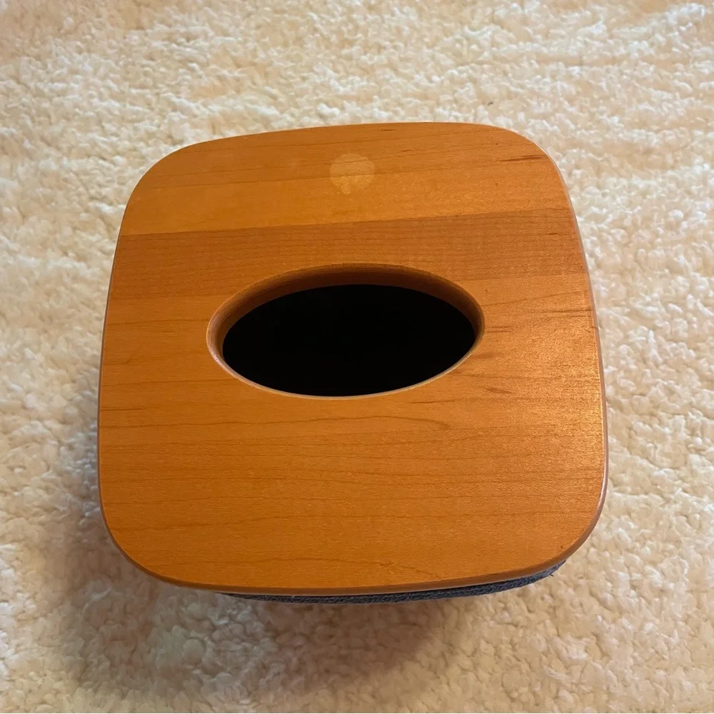Longaberger Woven basket Wood Tissue Box Cover with Navy Fabric Top